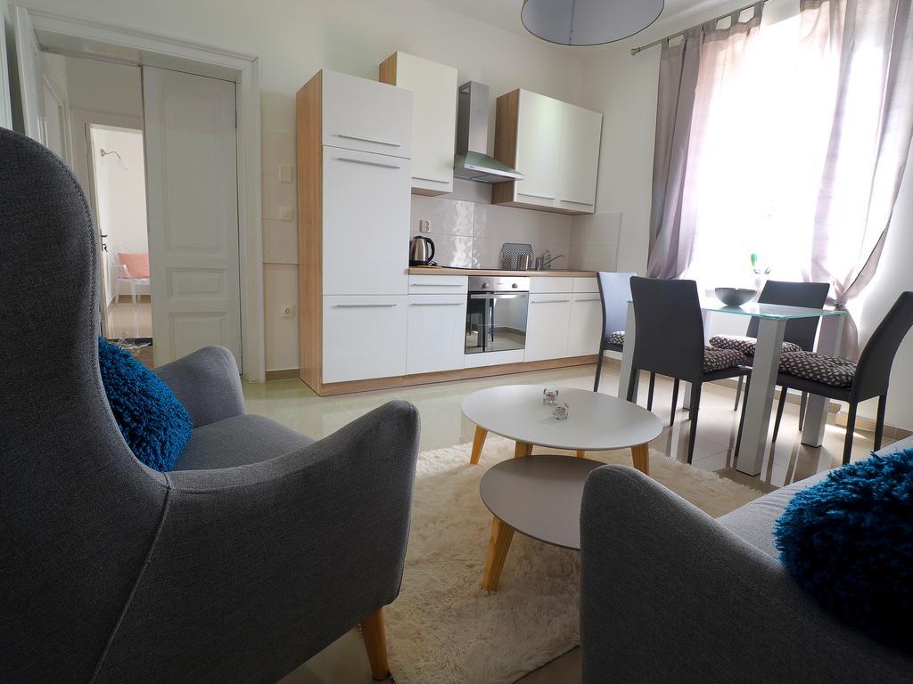 Captain Emo City Apartments Pula Exterior photo