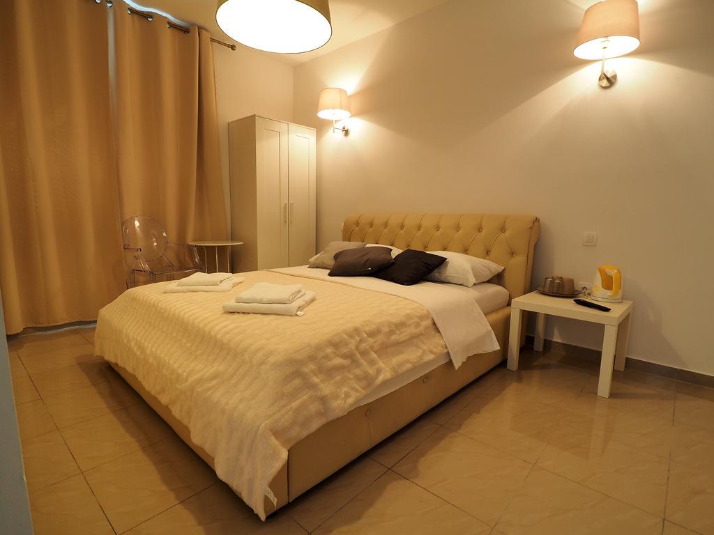 Captain Emo City Apartments Pula Exterior photo